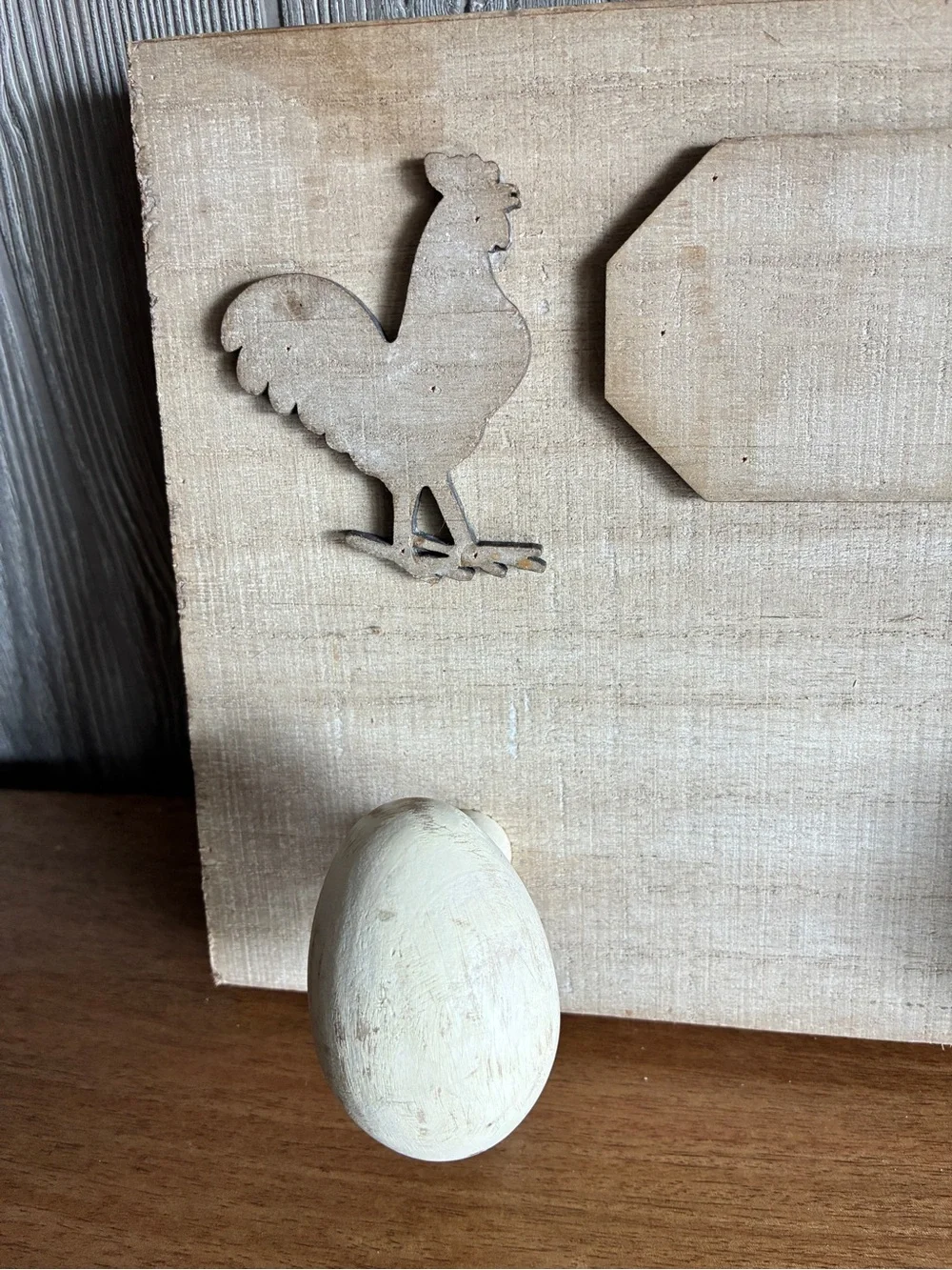 Rustic White Egg Hook Wall Rack - Unbranded 24” x8”
